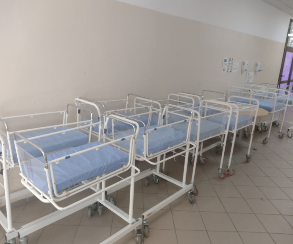 Słupski szpital przekazał łóżeczka dla dzieci z Ukrainy, które trafiły do Ustki