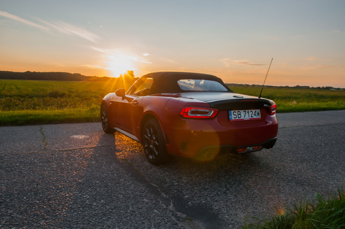 Abarth 124 Spider 1.4 T-Jet 170 KM 6MT