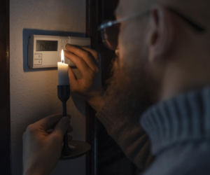 Ukraina odcięta od prądu po rosyjskich atakach. Ministerstwo mówi o całkowitym blackoucie