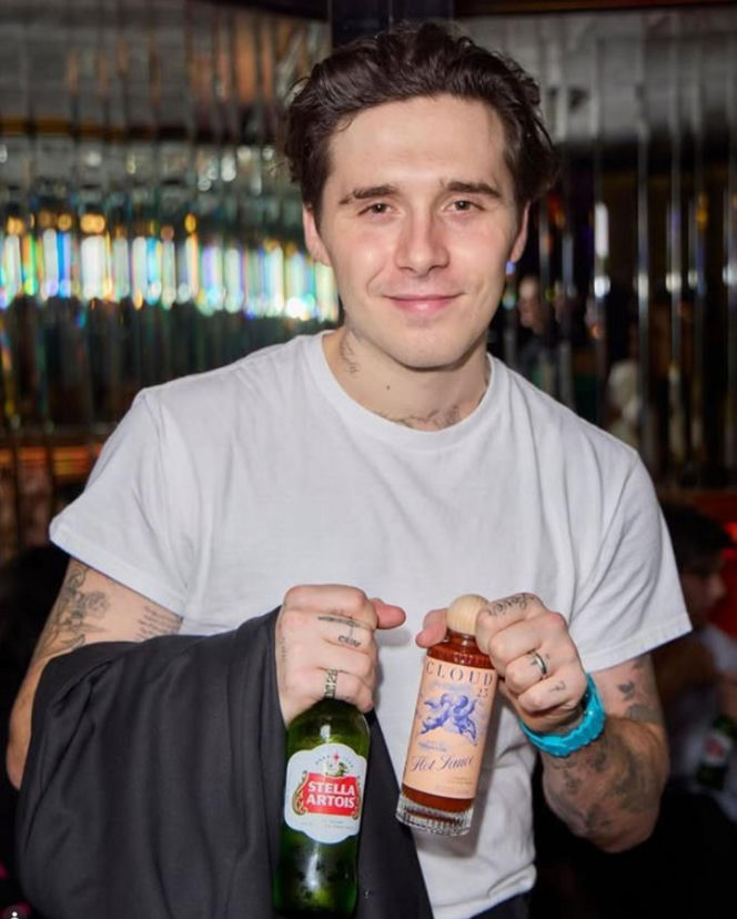 Victoria Beckham UKRADŁA synowi pierwszy taniec!