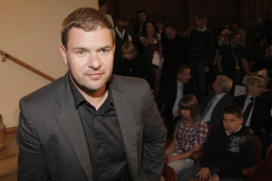 Tomasz Karolak na archiwalnych zdjęciach. Tak wyglądał na początku kariery