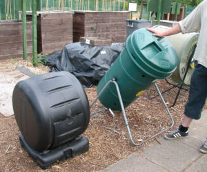 Plastikowe kompostowniki