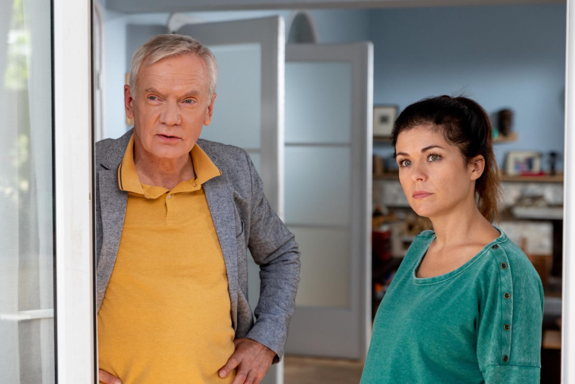 Katarzyna Cichopek na pogrzebie Andrzeja Precigsa