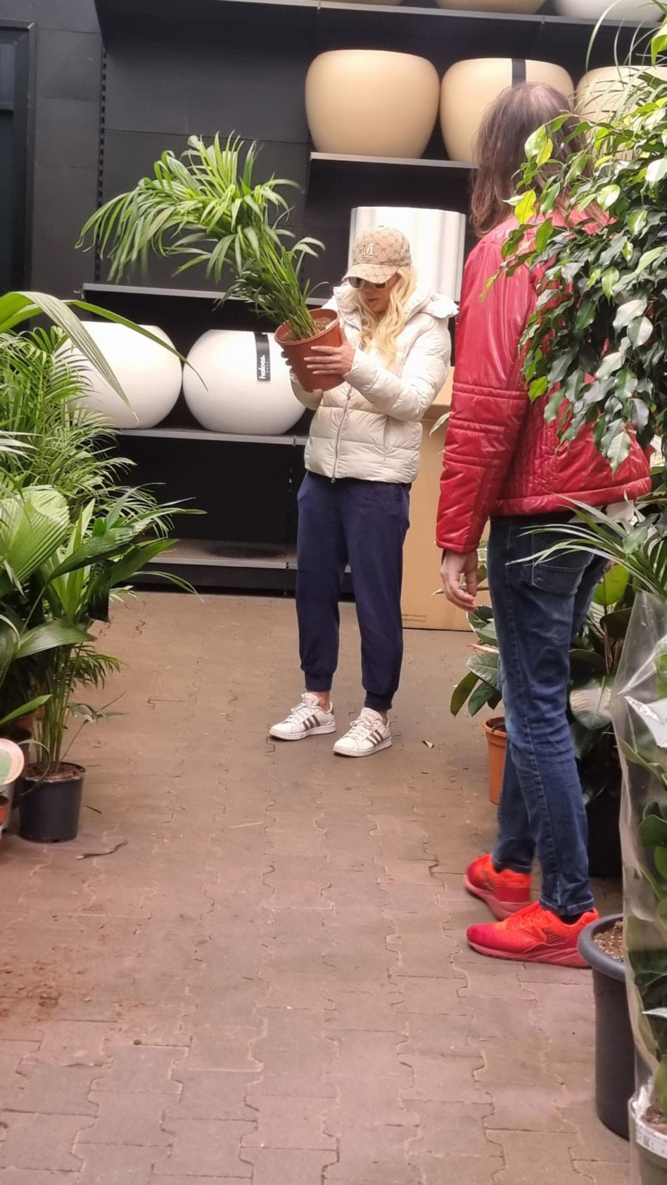 Monika Jarosińska robi sobie dżunglę
