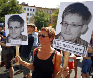 snowden (3)