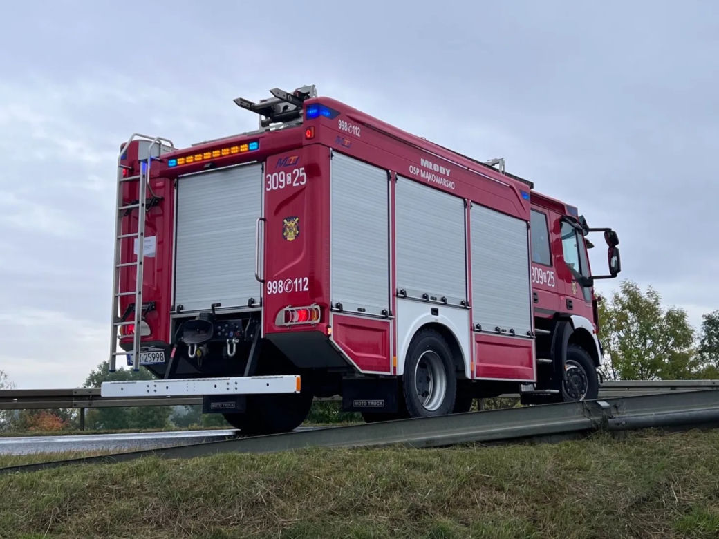 Śmiertelny wypadek w Mąkowarsku! Czarna seria na DK 25 [ZDJĘCIA]