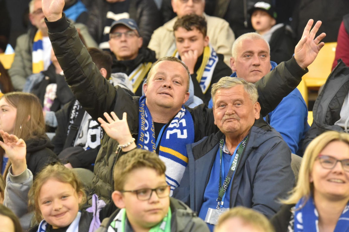 PRES Grupa Deweloperska Toruń - Bayersystem GKM Grudziądz, zdjęcia Motoareny. Fotorelacja z trybun i toru