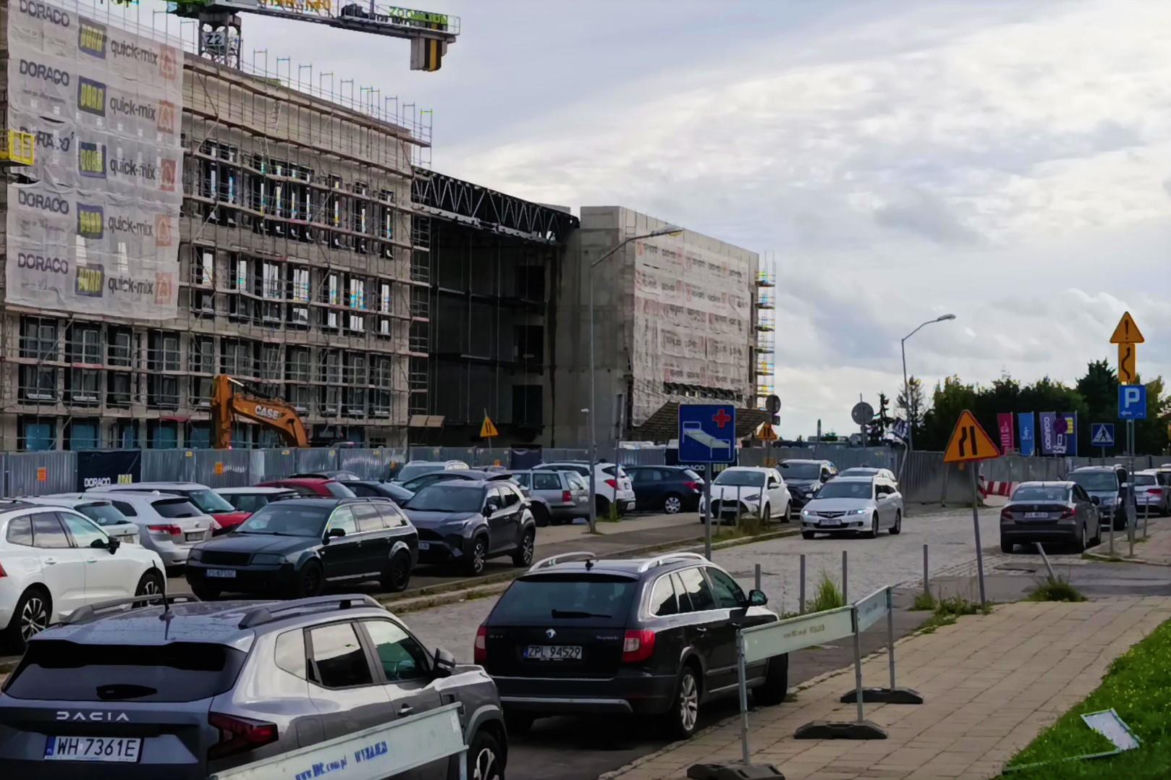 Budowa kompleksu kliniczno-dydaktyczno-badawczego PUM
