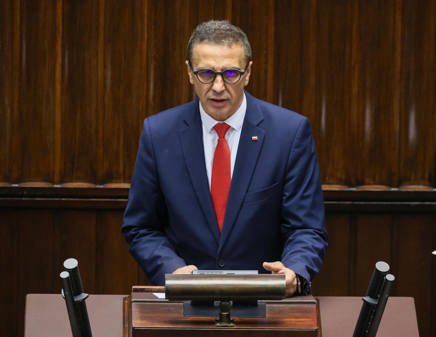 Nowa technologia w Sejmie. Poseł Sachajko w super-okularach