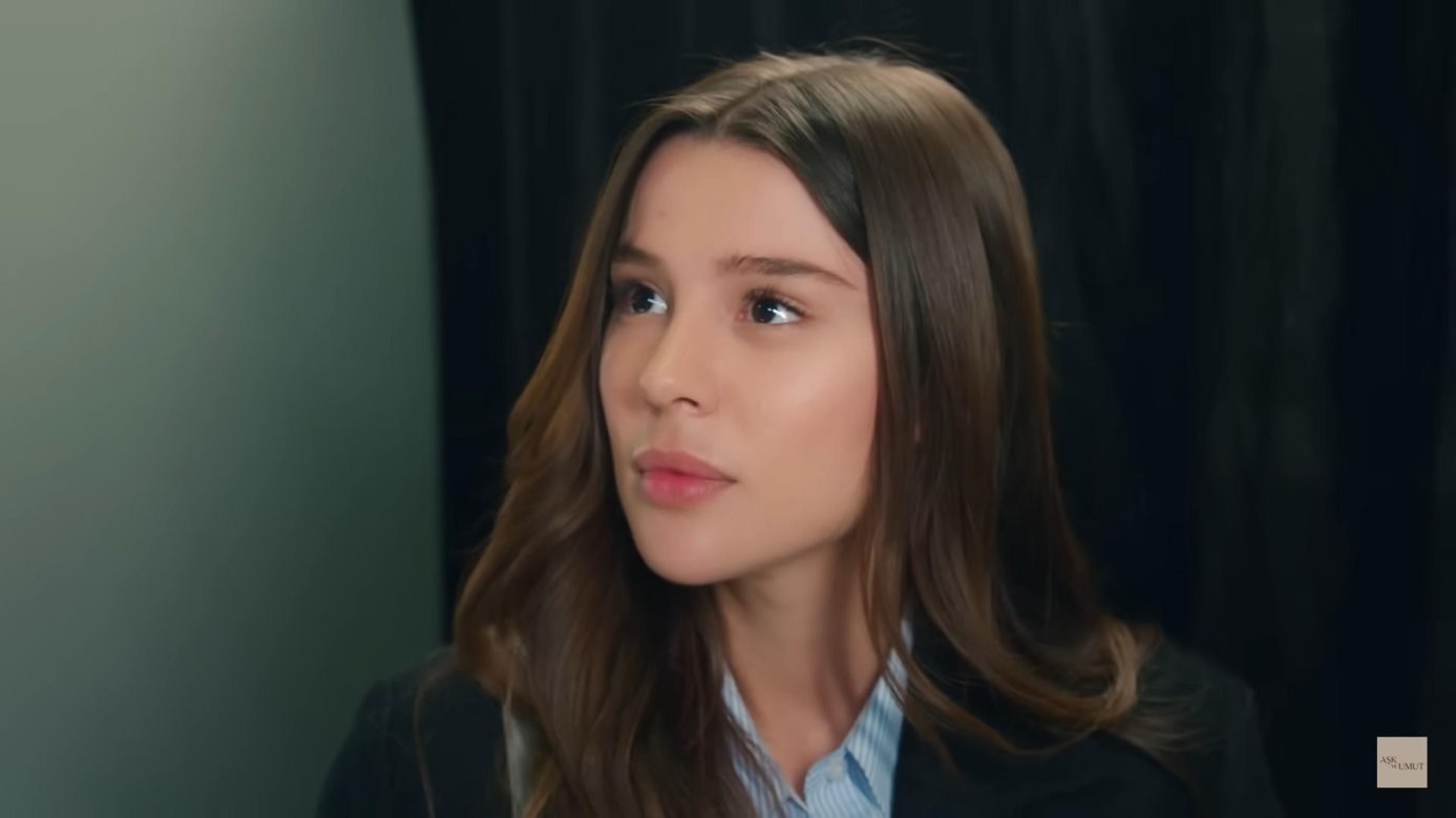 Miłość i nadzieja. Ege uklęknie przed Zeynep! TYLE będzie brakowało, by przyłapała ich Melis