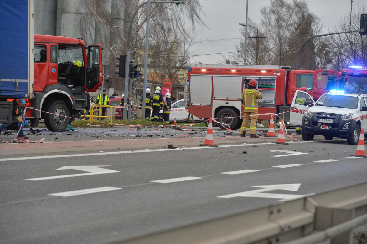 Zginęli w wozie strażackim chwilę po tym jak wyjechali z remizy