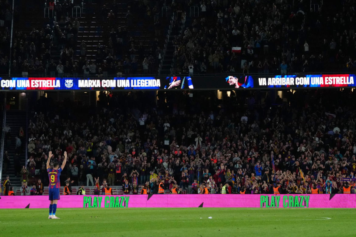 Robert Lewandowski po pożegnalnym meczu na stadionie Barcelony