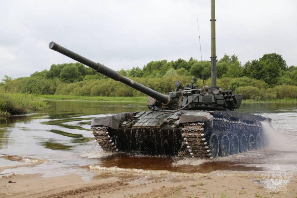 Białoruś prezentuje zmodernizowane czołg T-72BM2
