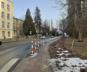 Siedleckie szkoły przy ul. Konarskiego i Prusa i ich okolica w lutym 2021 roku