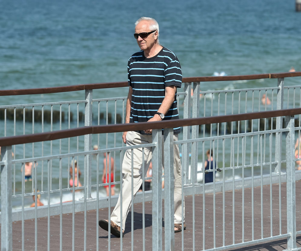 Niesiołowski pokazał klatę w Mielnie 