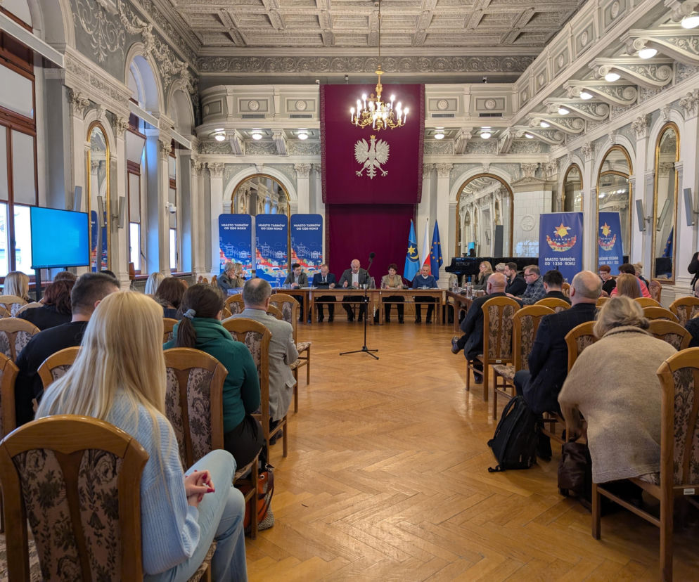 Komisja Oświaty pozytywnie o połączeniu szkół i przedszkoli w Tarnowie. Nauczyciele przerażeni: Boimy się o swoją przyszłość