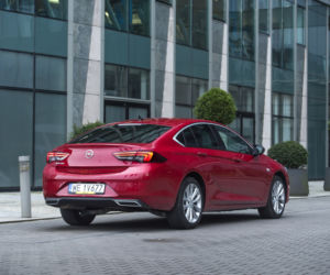 Opel Insignia 2.0D 174 KM FWD 6MT Elegance