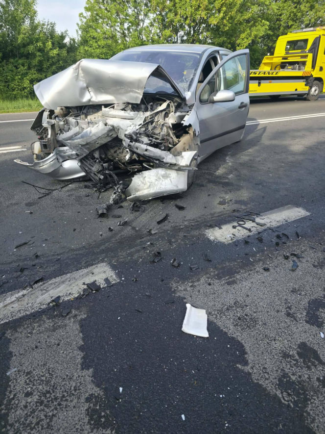 Tragiczny wypadek na DK w Głogowie pod Toruniem. Nie żyje jedna osoba