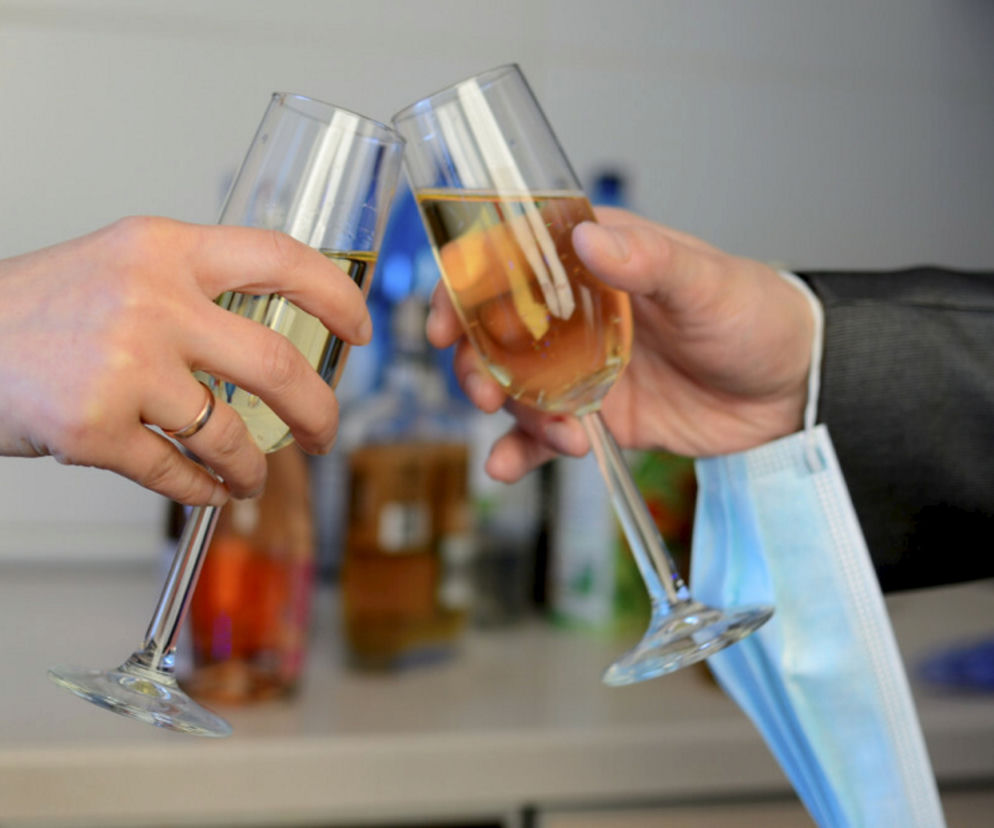 Postanowienie noworoczne toast sylwester