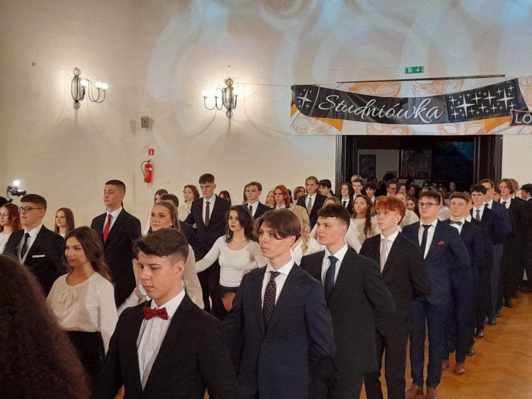 Studniówka I Liceum Ogólnokształcącego im. Adama Mickiewicza w Olsztynie [ZDJĘCIA]