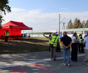 Miejsce katastrofy kolejowej. Pasażerowie opowiedzieli nam, co działo się tuż po zderzeniu z ciężarówką