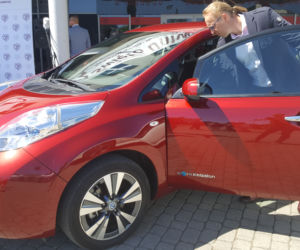 Bydgoska uczelnia ma stację do samochodów elektrycznych! [ZDJĘCIA]