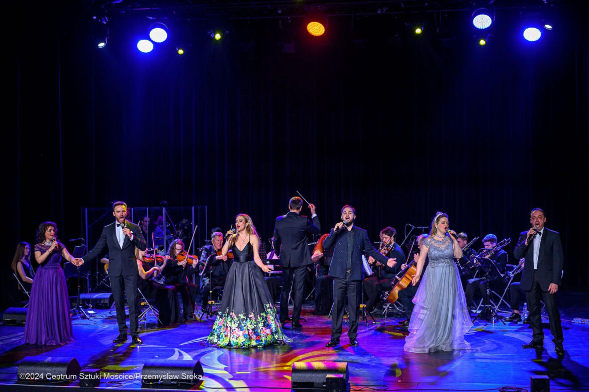 Koncert Noworoczny w Centrum Sztuki Mościce. Tak bawiła się publiczność!