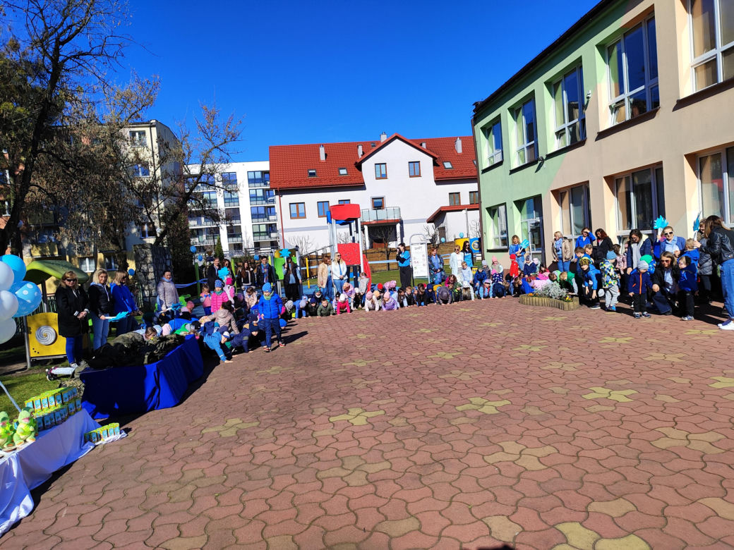Na terenie Publicznego Przedszkola nr 3 odbył się bieg "Rozwiń skrzydła"