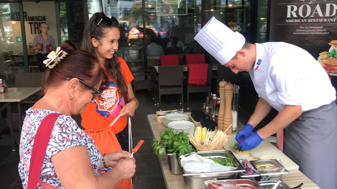 ESC na grillu w Road American Restaurant
