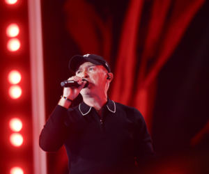 Frontman De Mono ostro o współczesnych artystach: Wszyscy brzmią jak Dawid Podsiadło. Kogo ceni Andrzej Krzywy?