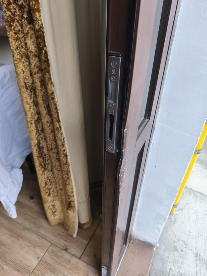 Zaskakująca kryjówka poszukiwanego. Zobacz, gdzie znaleźli go policjanci