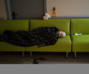 Tak żyją teraz dzieci na oddziale onkologicznym w Kijowie. Te zdjęcia łamią serca