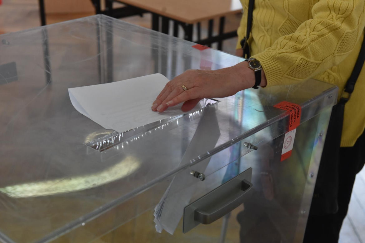 Wybory samorządowe 2024 w Toruniu. Zdjęcia z lokali wyborczych, tak głosowali mieszkańcy Torunia
