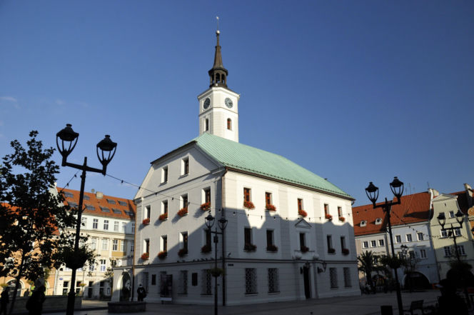 To miasto na Śląsku ma wyjątkowo piękną starówkę. Zachwyca też piastowskim zamkiem