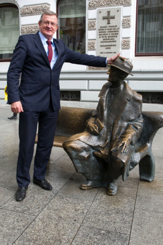 Tadeusz Cymański. Modlę się o udaną operację