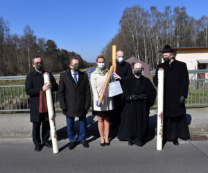 Symboliczna wymiana paschałów na granicy w Świnoujściu