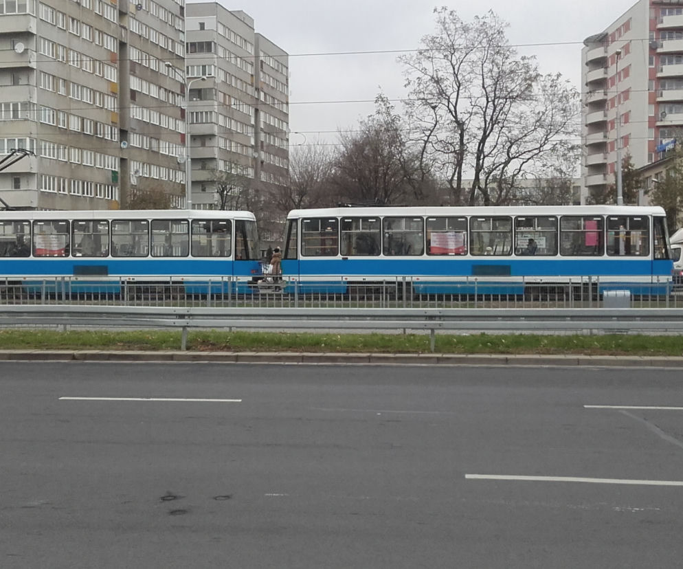 W tych tramwajach i autobusach możesz spotkać kontrolerów biletów