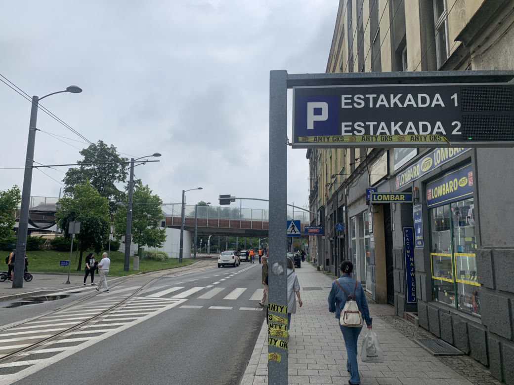 Estakada nad Rynkiem w Chorzowie wyłączona z ruchu. Miasto czeka drogowy paraliż
