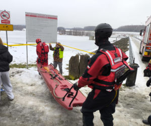 Symulacja akcji ratunkowej na zbiorniku Korzeń w Skrzyszowie
