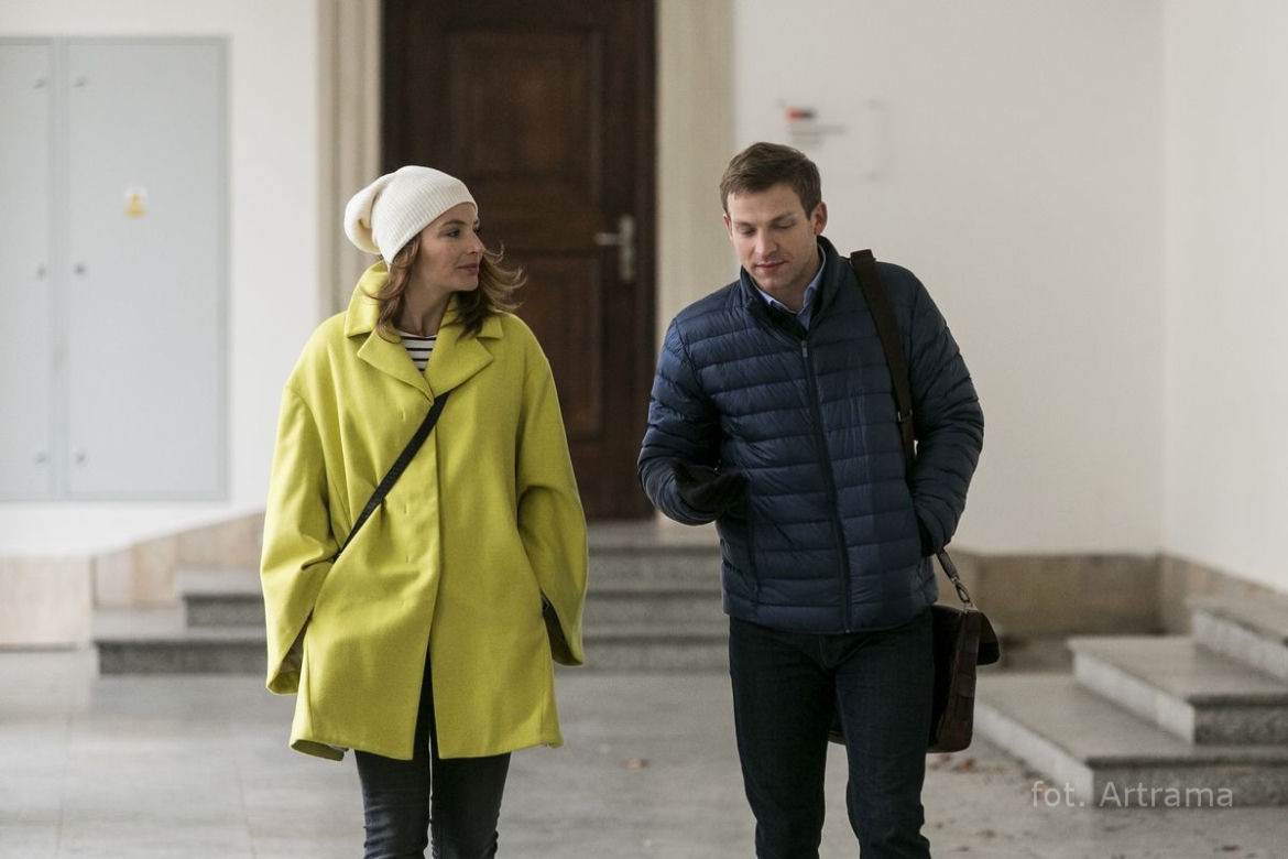 Barwy szczęścia odc. 1304. Agnieszka Walczak (Anna Dereszowska), Łukasz Sadowski (Michał Rolnicki)
