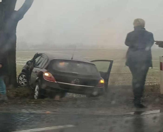 Zdarzenie drogowe na DK 19 w Świniarowie pod Łosicami