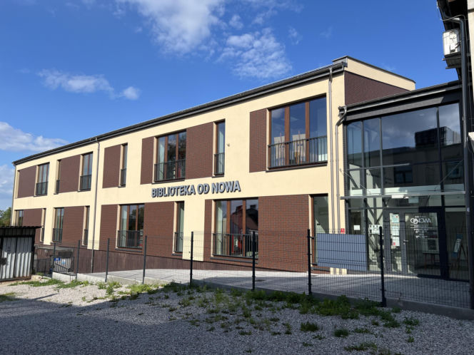 To najpiękniejsze średniowieczne miasto w Małopolsce. Leży obok Krakowa i olśniewa zabytkowym rynkiem