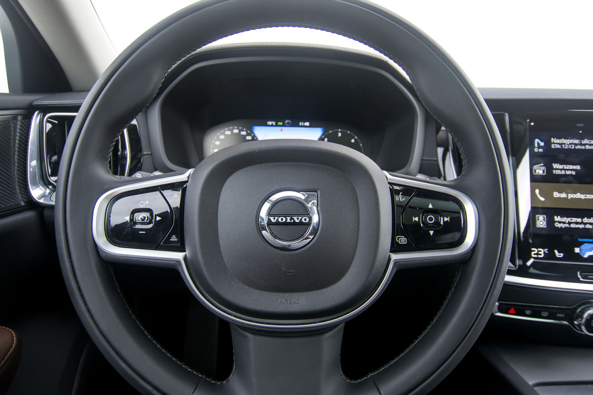 Volvo V60 D4 8AT Inscription
