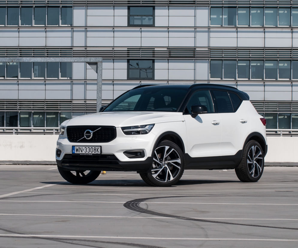 Volvo XC40 D4 190 KM R Design