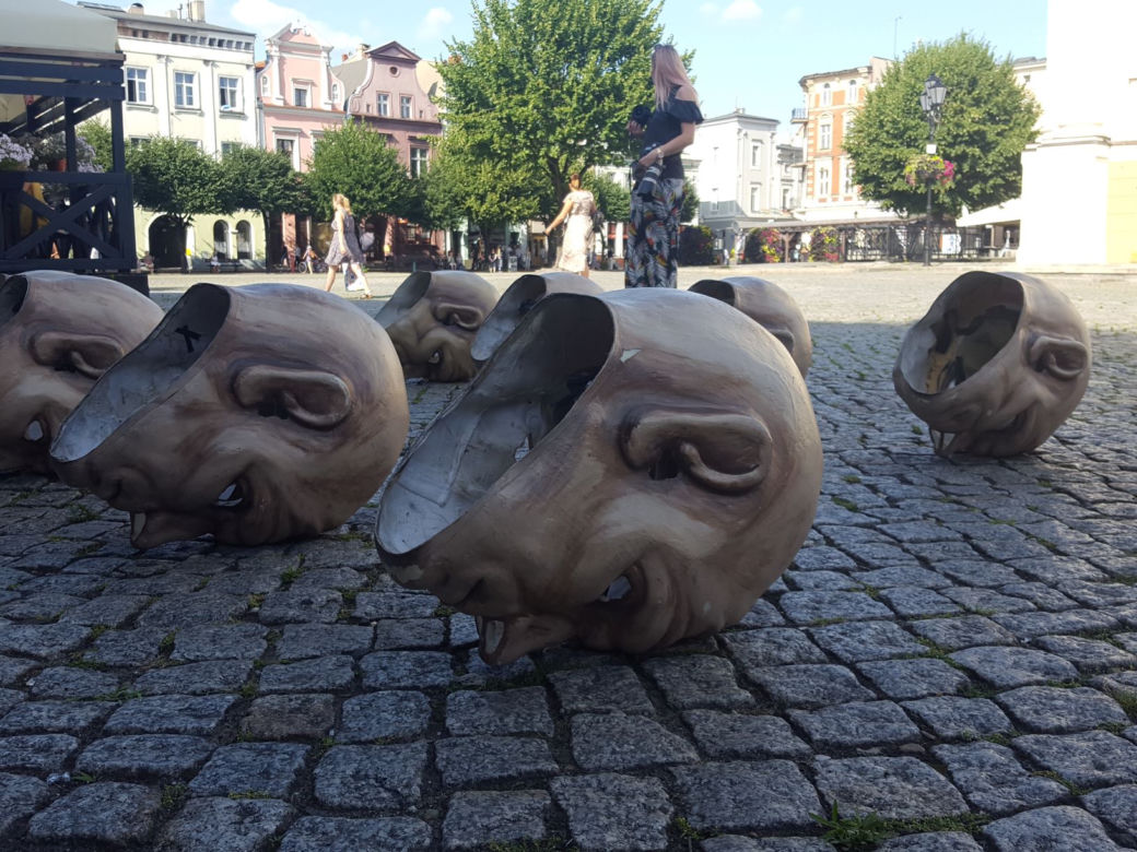 "Peregrinus" na Rynku w Lesznie