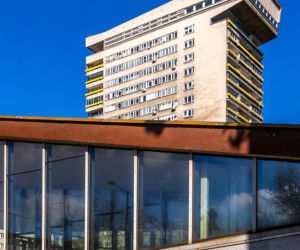 Blok Młotek na Smolnej 8 w Warszawie