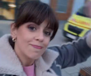 Na sygnale na planie. Martyna (Monika Mazur)