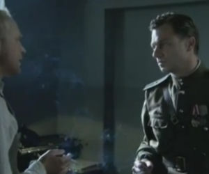 CZAS HONORU 5, odc. 63. Lars Rainer (Piotr Adamczyk), major Zwonariew (Grzegorz Damięcki)