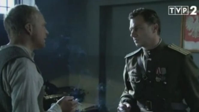CZAS HONORU 5, odc. 63. Lars Rainer (Piotr Adamczyk), major Zwonariew (Grzegorz Damięcki)