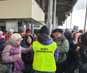 Podkarpacka KAS pomaga uchodźcom z Ukrainy. Służbowo i poza służbą [ZDJĘCIA]